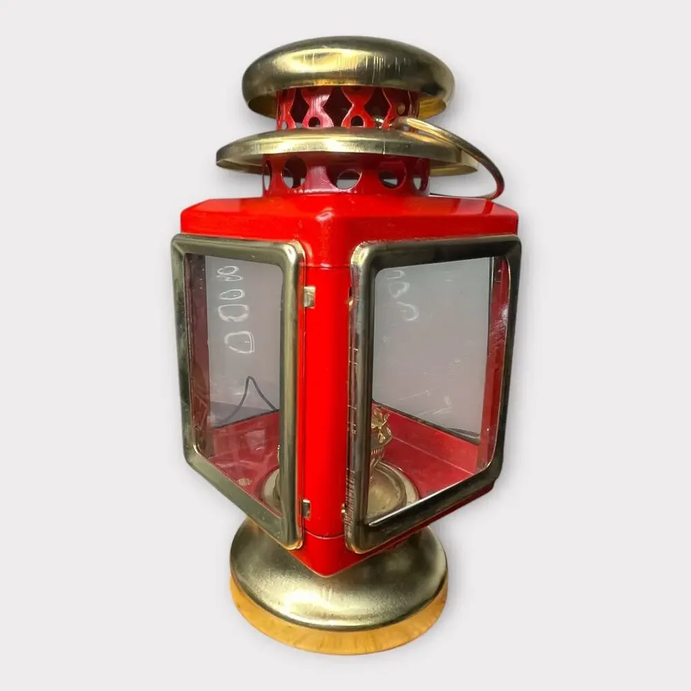 1979 Red & Brass Kerosene Lantern Indoor Outdoor NOS Holiday Christmas Décor